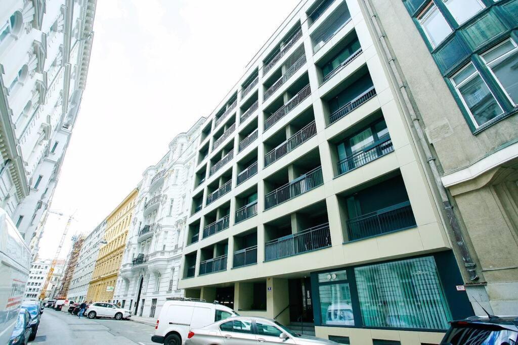Top Central Apartment On Karlsplatz Vídeň Exteriér fotografie